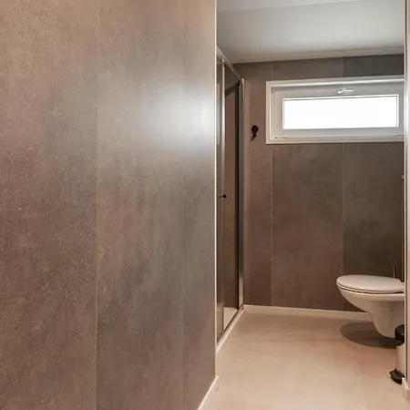 Chalet Nieuw! 6-persoons Aan Het Veluwemeer Dichtbij Harderwijk, Amersfoort En Zwolle