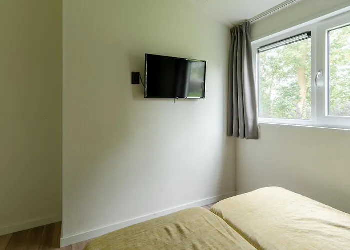 Nieuw! 6-persoons Aan Het Veluwemeer Dichtbij Harderwijk, Amersfoort En Zwolle Chalet Hulshorst