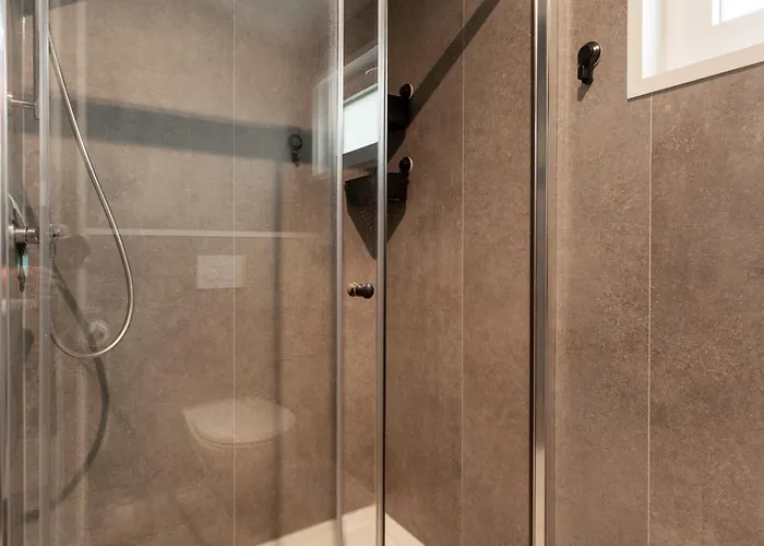 Nieuw! 6-persoons Aan Het Veluwemeer Dichtbij Harderwijk, Amersfoort En Zwolle Chalet Hulshorst